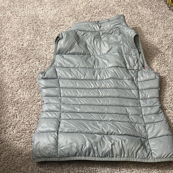 Grey Calvin Klein vest - Picture 4 of 6